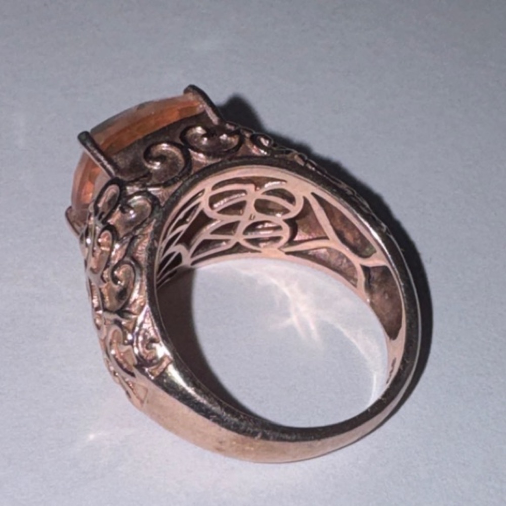 Ornate Rose Gold Ring with Gemstone - Picture 3 of 3
